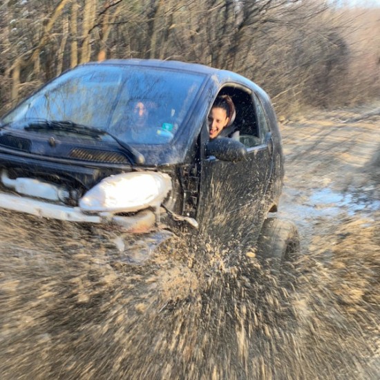 Екстремен подарък - разходка за двама със Смарт Екстремен подарък - офроуд за двама със Смарт от Makaroon.bg