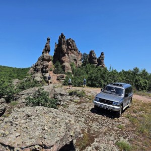 Джип сафари край Белоградчик за двама - вълнуващо приключение сред природата