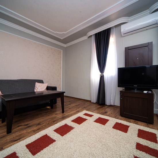 Нощувка за двама в Мелник с включени вечеря и закуска, релакс зона и вход за музея на виното от Макароон