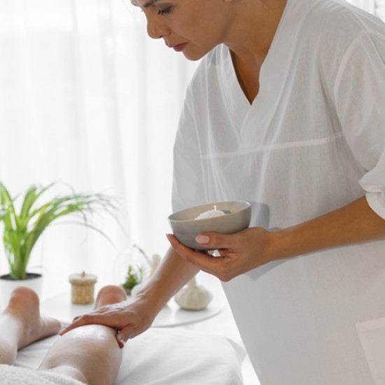 Погрижете се за кожата си със СПА терапия Мляко и сметана от Makaroon Погрижете се за кожата си със СПА терапия Мляко и сметана от Makaroon