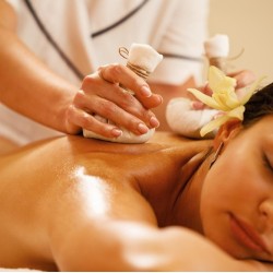 Ароматерапия и релакс с Ароматен масаж в Уелнес център Cosmopolitan Русе 