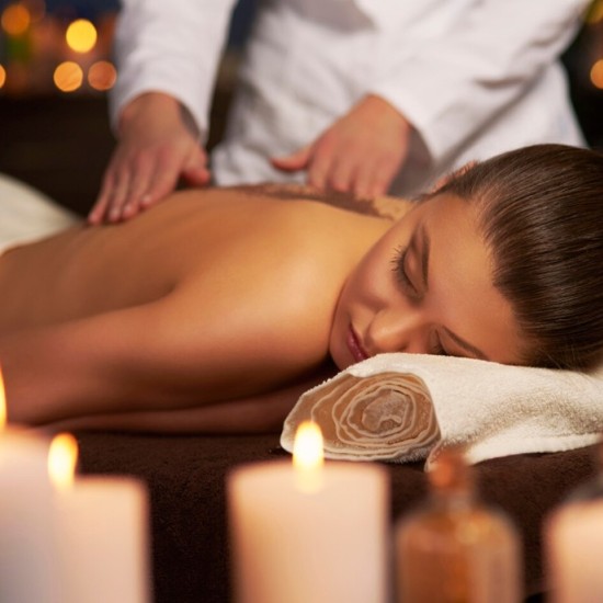 Заслужена релаксация с Релаксиращ масаж в Уелнес център Cosmopolitan Русе от Makaroon Заслужена релаксация с Релаксиращ масаж в Уелнес център Cosmopolitan Русе от Makaroon