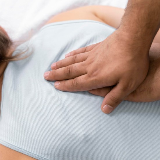 Грижа за тялото със Спортен масаж в Уелнес център Cosmopolitan Русе от Makaroon