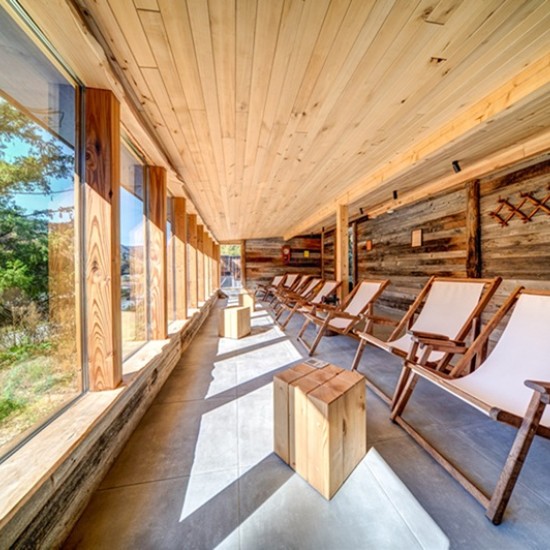 Насладете се на една пълноценна почивка с дъх на природа, спокойствие и комфорт с нощувка за двама в спа хотел Кипарис, гр. Смолян от Makaroon