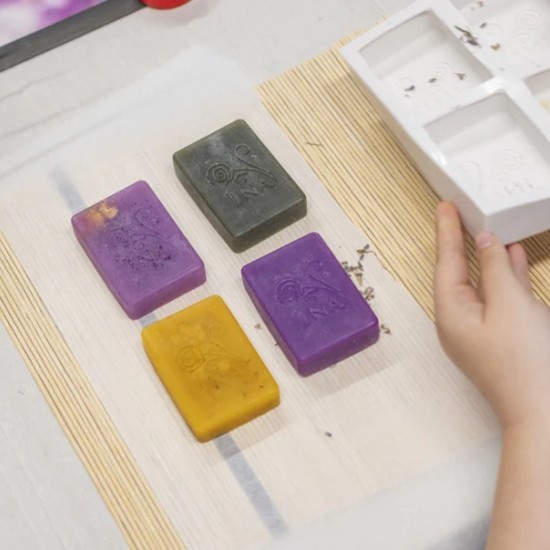  Опознайте света на сапунолеенето с творческа работилница за натурални сапуни от Makaroon