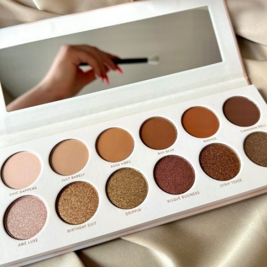 Поглезете се за Вашата безупречна визия с Професионален грим от Makaroon Поглезете се за Вашата безупречна визия с Професионален грим от Makaroon