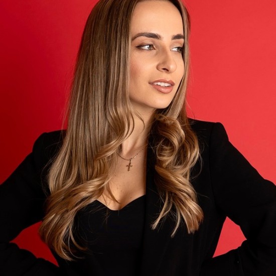 Поглезете се за Вашата безупречна визия с Професионален грим от Makaroon Поглезете се за Вашата безупречна визия с Професионален грим от Makaroon