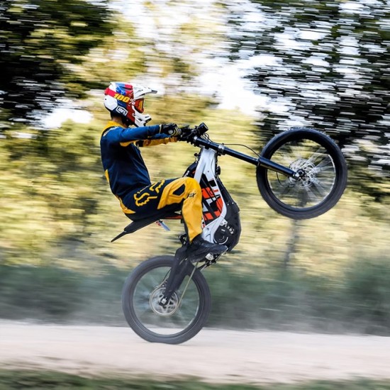 Офроуд приключение в планината край Банкя с електрически мотор + видеозаснемане от Makaroon.bg