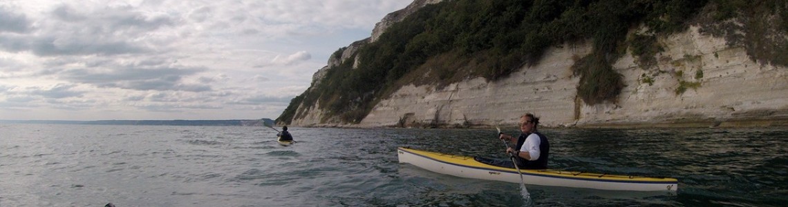 Гид до най-живописните пейзажи около Нос Калиакра по време на каяк тур