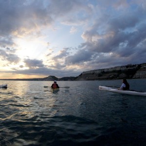 Посрещнете нощта с Тур с каяк по залез слънце“ от плаж Каварна