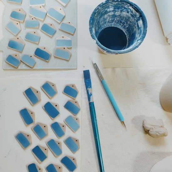 Разкрийте творческия си потенциал с Уъркшоп по Керамика или Грънчарство от Makaroon