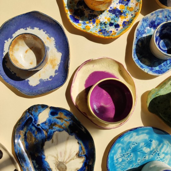 Разкрийте творческия си потенциал с Уъркшоп по Керамика или Грънчарство от Makaroon