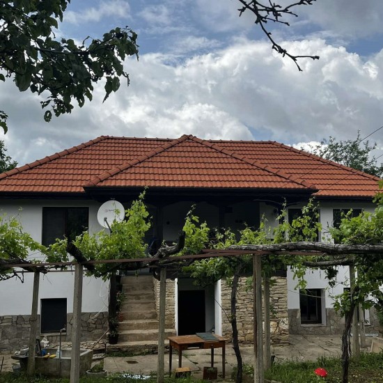 Overnight stay for two in a guest house near Lovech from Makaroon