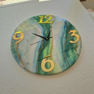 Двудневен курс по изработване на стенен часовник със смола 