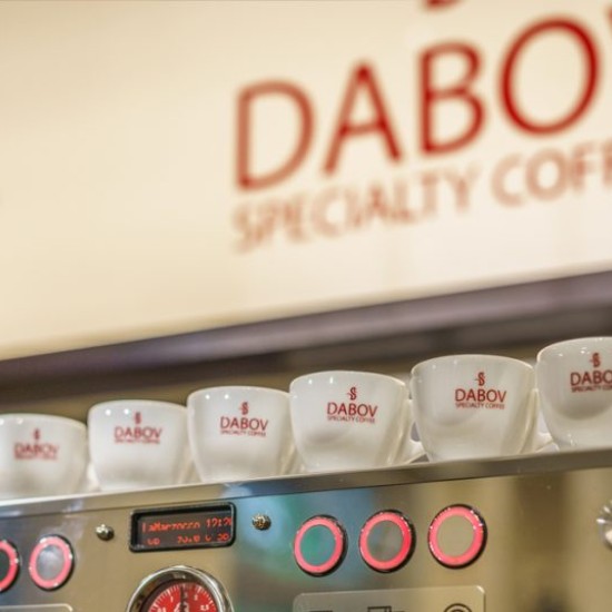 Научете тайните на еспресото с "Курс Еспресология" от Маkaroon