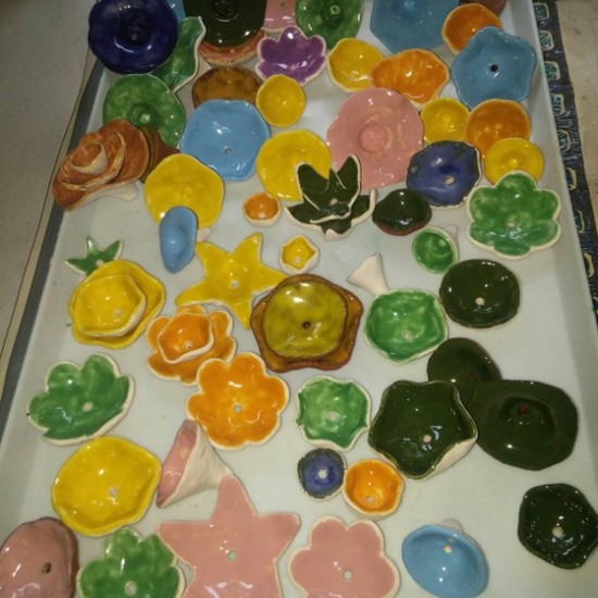 Разкрийте творческия си потенциал с Работилница по художествена керамика в Център за приложни изкуства и занаяти „Къщата“ от Makaroon