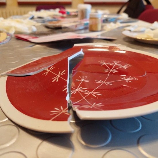 Пренесете в света на азиатските ритуали и изкуства с порцелан и златни нишки с Кинцуги работилница във Велико Търново от Makaroon Пренесете в света на азиатските ритуали и изкуства с порцелан и златни нишки с Кинцуги работилница във Велико Търново от Makaroon