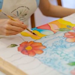 Създайте свой шал с Работилничка за рисувана коприна във Велико Търново 