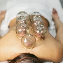 Пакет пълен релакс с "Антицелулитен масаж с вендузи + Педикюр с гел лак + Перлена вана" в Пловдив