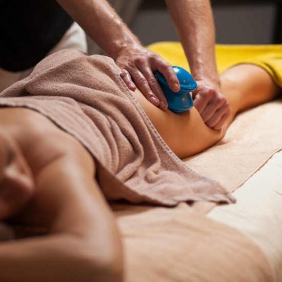 СПА ден с  "Антицелулитен масаж с вендузи + педикюр с гел лак + Перлена вана в Пловдив " от Makaroon