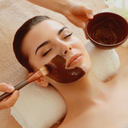 Релаксиращ масаж на цяло тяло + Mасаж на лице с шоколад в Пловдив Релаксиращ масаж на цяло тяло + Mасаж на лице с шоколад в Пловдив
