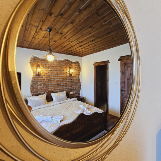 Далеч от града сред природата с "Нощувка в стая Стандарт в Панорама Хаус, с. Лещен" от Makaroon Далеч от града сред природата с "Нощувка в стая Стандарт в Панорама Хаус, с. Лещен" от Makaroon