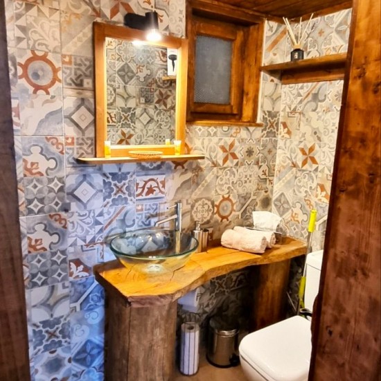 Подарете си едно романтично приключение с „Нощувка във Вила Панорама 2“ в с. Лещен от Makaroon