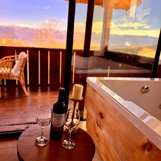 Подарете една незабравима почивка край Пирин във  „Вила Панорама 3“ от Makaroon