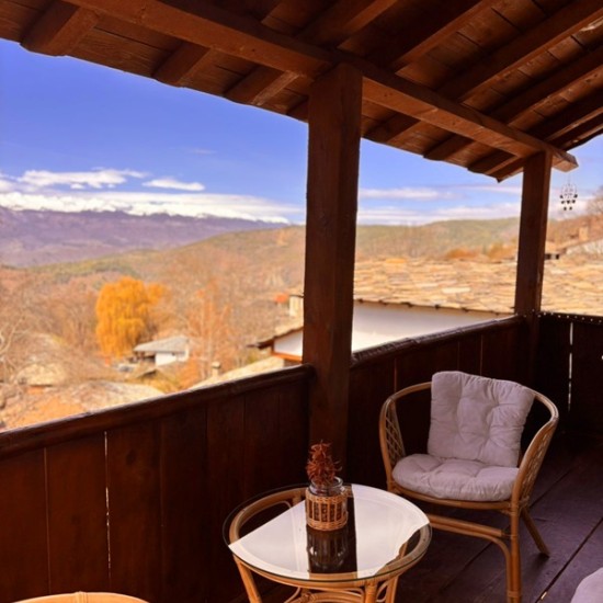 Подарете една незабравима почивка край Пирин във  „Вила Панорама 3“ от Makaroon