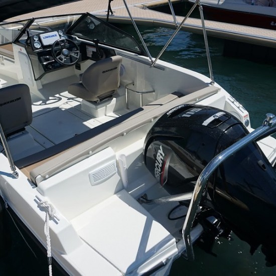 Разходка с моторна лодка из Бургаски залив от Макароон