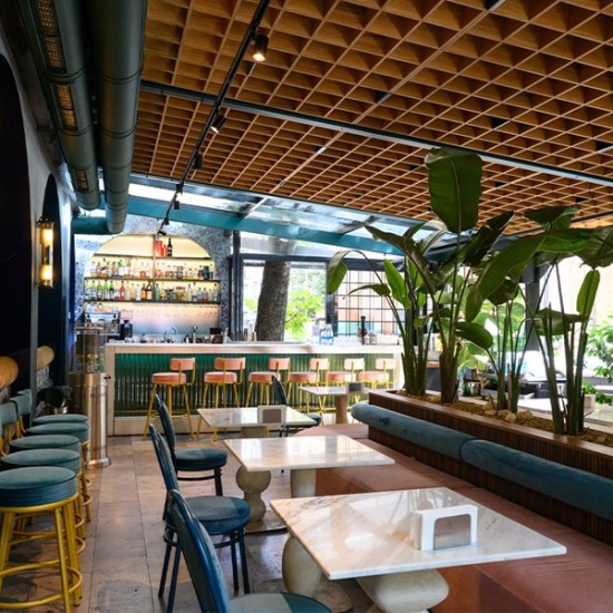 Насладете се на кулинарното изкуство на Азия с 6-степенна вечеря за двама в ресторант MIZU Sofia с Chef Lee от Makaroon