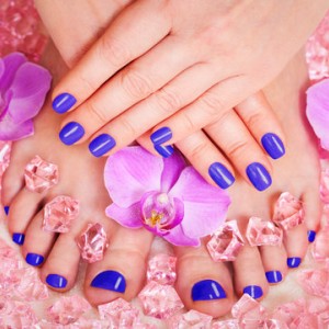 Безупречен вид с „Пакет маникюр + педикюр“ Безупречен вид с „Пакет маникюр + педикюр“