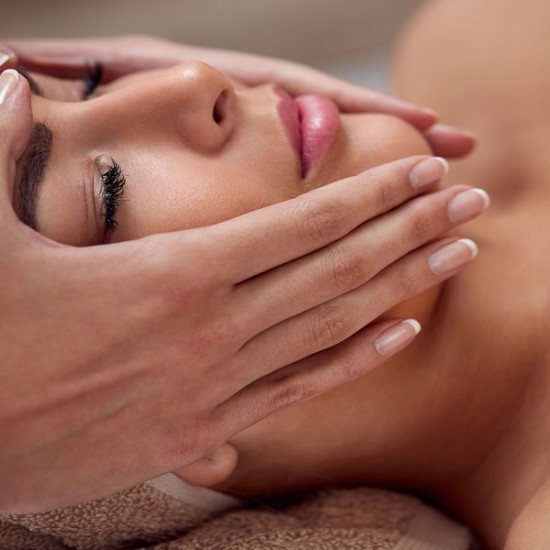 Лифтинг терапия за лице от Макароон Лифтинг терапия за лице от Макароон