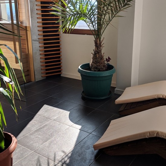 Арома масаж "Кралица на пещерата" - комплекс Магура от Макароон