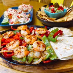 Мексиканска фиеста за двама: Дегустация на четиристепенно морско меню "ПАСИФИКО" в Такотека