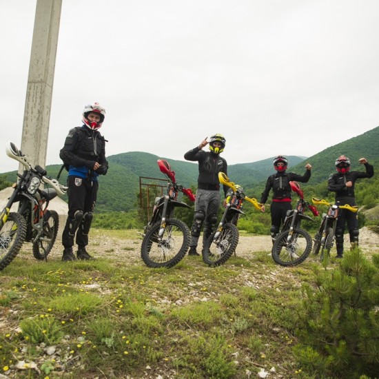 Екстремно офроуд приключение с електрически кросов мотор край Пазарджик от Макароон Екстремно офроуд приключение с електрически кросов мотор край Пазарджик от Makaroon.bg