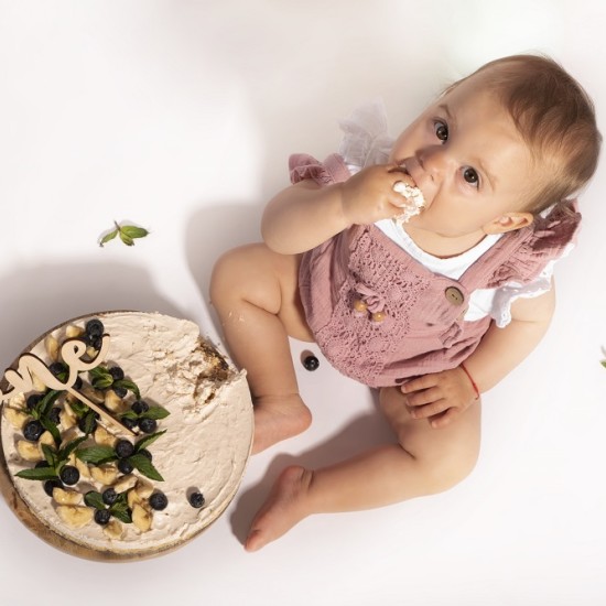 Професионална Cake Smash фотосесия за деца от Makaroon Професионална Cake Smash фотосесия за деца от Makaroon