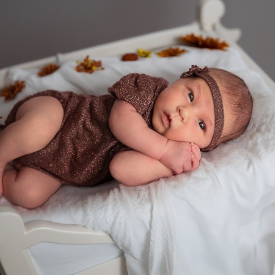 Запечатайте най-скъпите моменти от живота с Професионална фотосесия за новородени от Makaroon