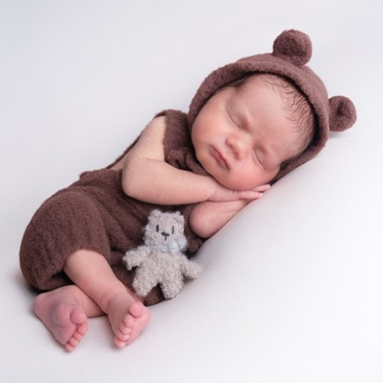 Запечатайте най-скъпите моменти от живота с Професионална фотосесия за новородени от Makaroon