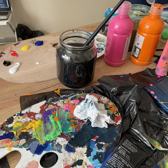 Art studio - dyeing a cotton product - t-shirt, scarf, bandana from Makaroon Art studio - dyeing a cotton product - t-shirt, scarf, bandana from Makaroon