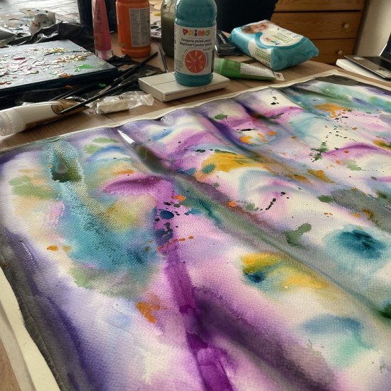 Art studio - dyeing a cotton product - t-shirt, scarf, bandana from Makaroon Art studio - dyeing a cotton product - t-shirt, scarf, bandana from Makaroon