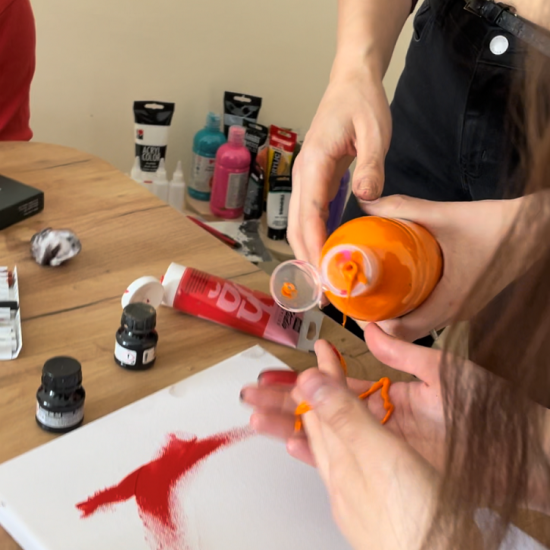 Да говорим чрез изкуство - арт терапия, литература и изкуство от Makaroon