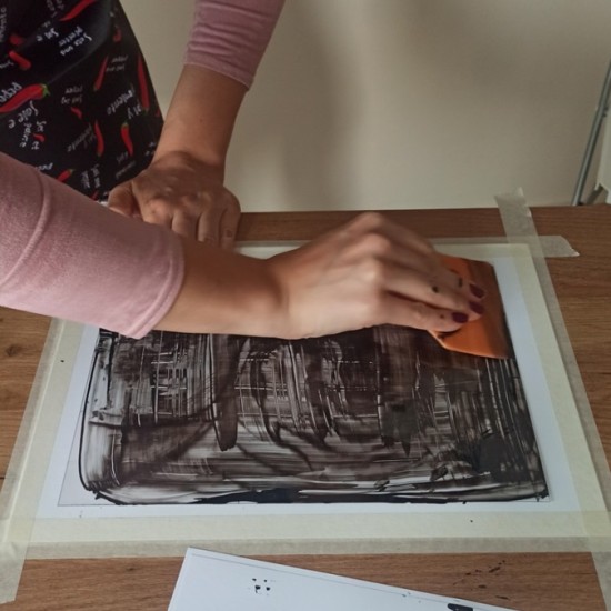 Графична техника суха игла - Създаване на собствен отпечатък и картина с паспарту от Макароон