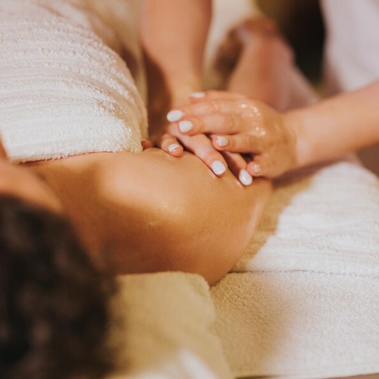 Тонус и баланс с Класически масаж на цяло тяло в Стара Загора от Makaroon