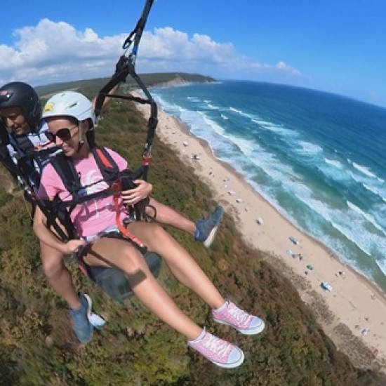Полет с парапланер в Бургас от Makaroon.bg