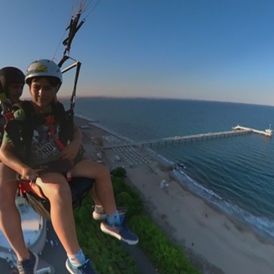 Полет с парапланер в Бургас от Makaroon.bg
