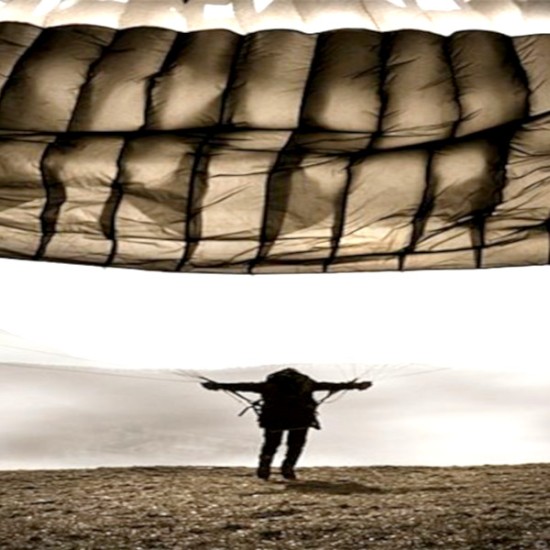 Полет с тандемен парапланер + видеозаснемане с HD камера | Makaroon.bg