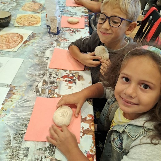 Кулинарна и творческа работилница за деца от Makaroon Кулинарна и творческа работилница за деца от Makaroon