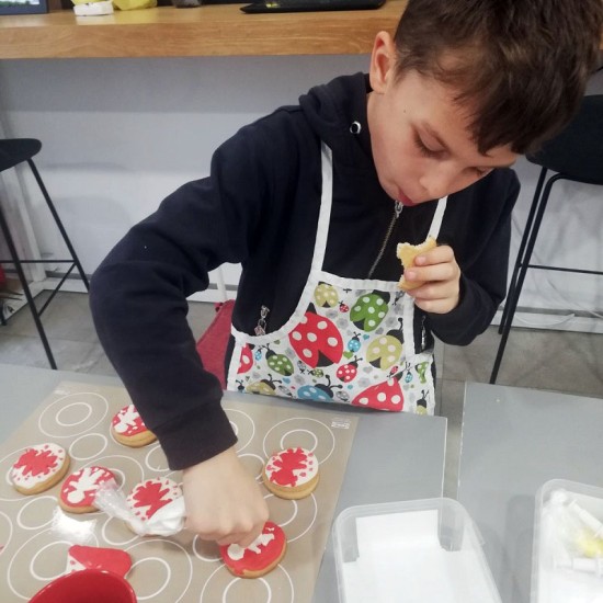 Кулинарна и творческа работилница за деца от Makaroon Кулинарна и творческа работилница за деца от Makaroon