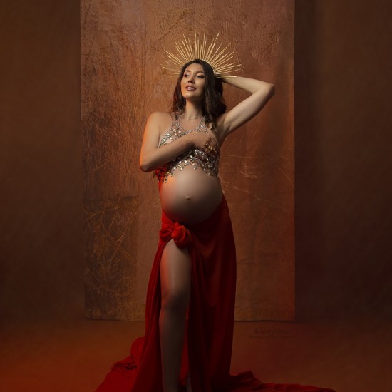 Запечатайте моменти от Вашите 9 месеца с Фотосесия за бременни в гр. Стара Загора от Makaroon